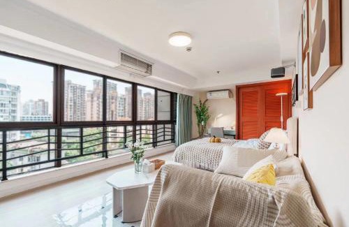 Pudong Apartment | Qiya Luxury Apartment Lujiazui Beiyangjing Subway Station Branch
