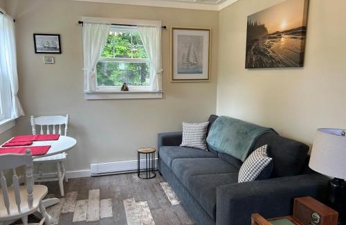 West Quaco House | Quaco Cottages - The Waterloo