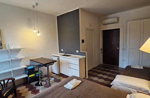 Potenza House | Quadruple Double Studio and Sofa Bed and Private Parking in Loco