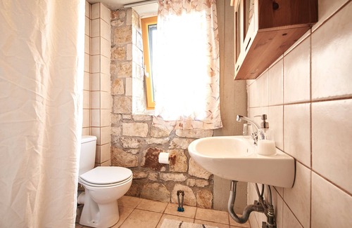 Kato Diminio House | Quadruple Room - Hostel Elisson