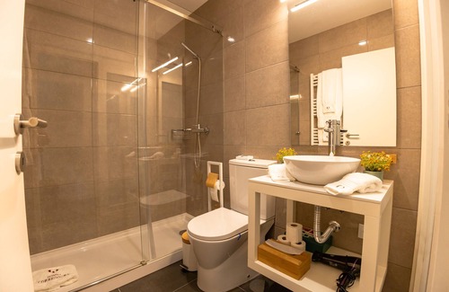 Guimaraes Apartment | Quadruple room - Quinta da Corredoura - Hotel Rural - Guimarães