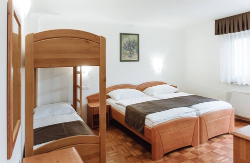 Zrece House | Quadruple Room with Balcony 116