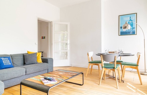 Dobree-Bon Port Apartment | Quai 63 - One Bedroom Apartment, Sleeps 4