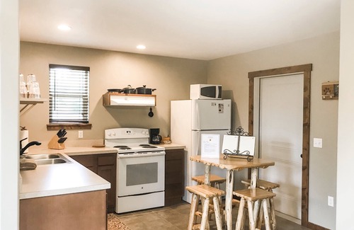 Bonners Ferry Cottage | Quail Cottage - A Restful Place to Get Away