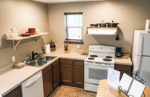 Bonners Ferry Cottage | Quail Cottage - A Restful Place to Get Away