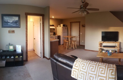 Bonners Ferry Cottage | Quail Cottage - A Restful Place to Get Away