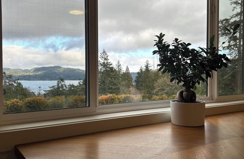 Juan de Fuca Electoral Area House | Quail Peak Suite , Provincial Registration # H140390912