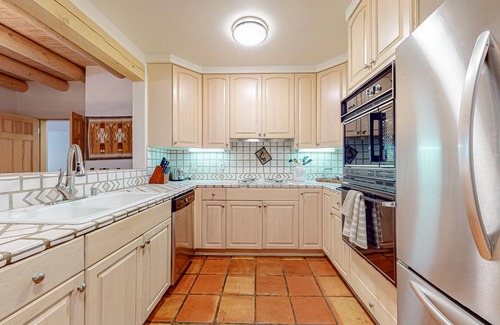 Quail Run Condo | Quail Run #101 | Condo in Santa Fe with resort-style amenities