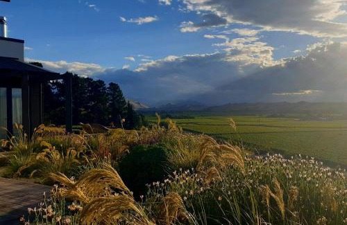 Hawkesbury Apartment | Quail Run Cottage with stunning vineyard views