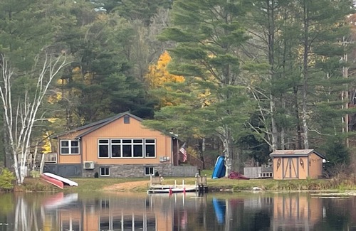 Poultney House | Quaint 2-bedroom House on Lily Pond w/Access to Lake St Catherine. Heat/AC/Wifi