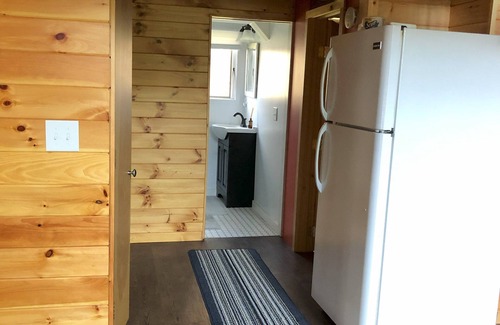 Spencer Cabin | Quaint 2-bedroom waterfront Aframe cabin