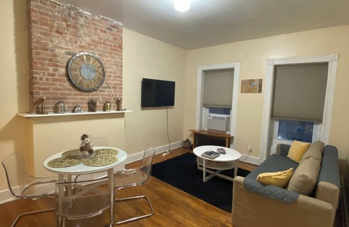 Bushwick Apartment | Quaint 3-bedroom apartment in Brooklyn with WiFi