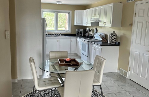 Greenstone Apartment | Quaint 3 bedroom apartment with full bathroom, full kitchen and in-unit laundry