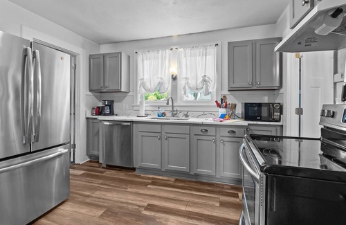 Lake Geneva House | Quaint 4 Bedroom Home Just A Few Blocks To Downtown Lake Geneva