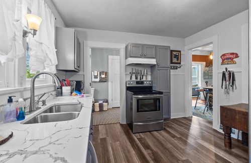Lake Geneva House | Quaint 4 Bedroom Home Just A Few Blocks To Downtown Lake Geneva