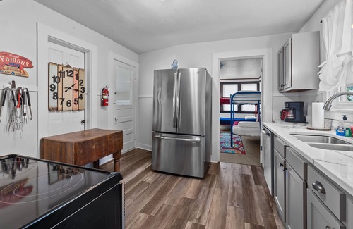 Lake Geneva House | Quaint 4 Bedroom Home Just A Few Blocks To Downtown Lake Geneva