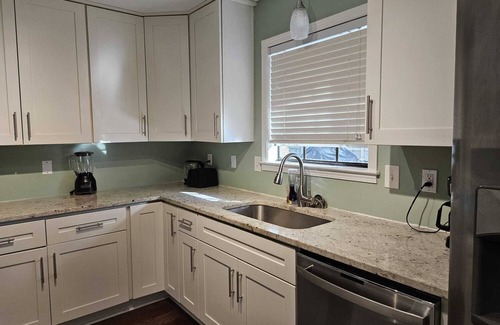 Cordova House | Quaint 9-bedroom house in Memphis