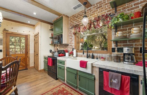 North Auburn Bed & Breakfast | Quaint Adorable NEW Cabin nestled on three acres! Surrounded by Lush Nature!