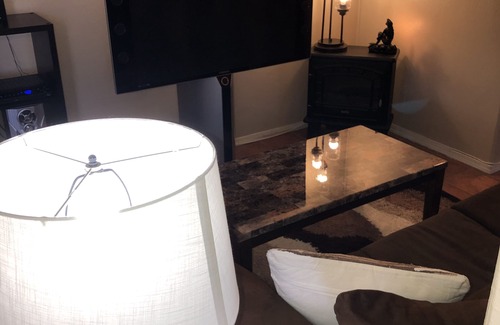 Downtown Las Vegas Apartment | Quaint and charming completely remodeled courtyard side apartment!