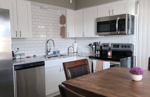 Blue Springs Apartment | Quaint and Cozy Apartment