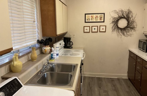 Gatlinburg - Pigeon Forge Cottage | Quaint and private mountain stone and wood cottage