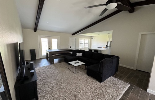 McAllen House | Quaint and quiet home away from home!