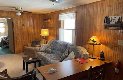 Mountain House | Quaint Cabin In The Northern WI Woods