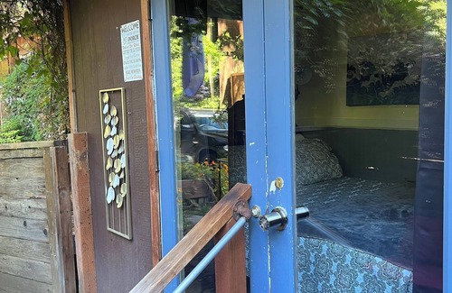 Soquel Cabin | Quaint Cabin in the Santa Cruz Mountains