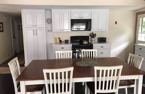 Orleans House | Quaint Cape Near Beaches And Centrally Located