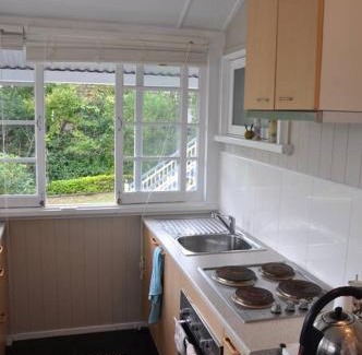 Annerley Apartment | Quaint & Cosy 1 Bedroom Apartment in Queenslander.