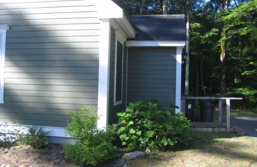 Wolfeboro Cottage | Quaint Cottage, Closse To Center Of Wolfeboro