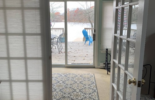 Bethlehem Village Cottage | Quaint cottage located directly on Long Meadow Pond