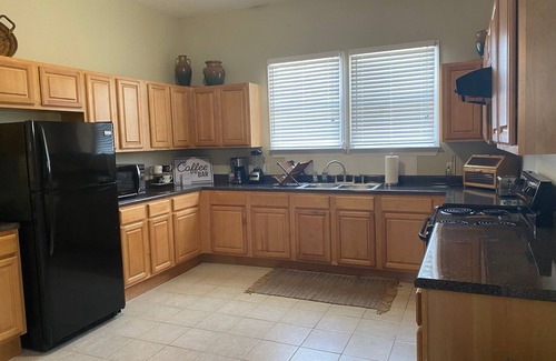 Ocean Springs House | Quaint cottage near the heart of Ocean Springs