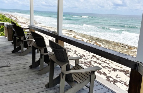Hope Town Villa | Quaint Cottage On The Beach in the South End