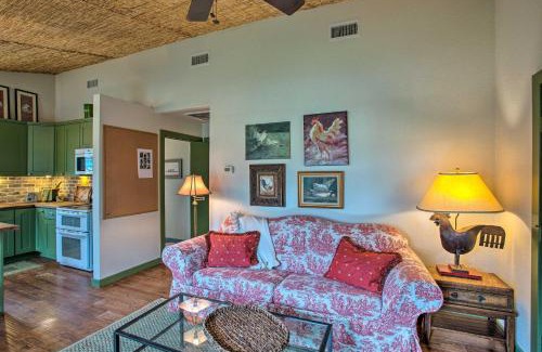 Dennis House | Quaint Countryside Casita 45 Mi to Ft Worth