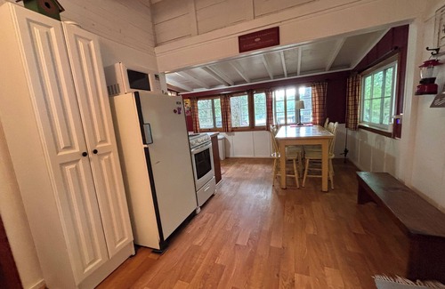 Traverse City Cabin | Quaint, Cozy Cabin