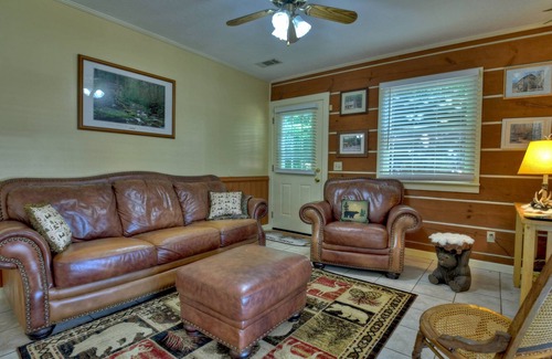 Copperhill Cabin | Quaint & Cozy Millhouse with Working Water Wheel