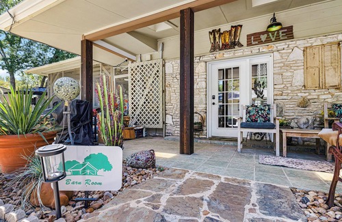 Gruene House | Quaint, Cozy, Spacious, Airy .one of Gruene's favorites.