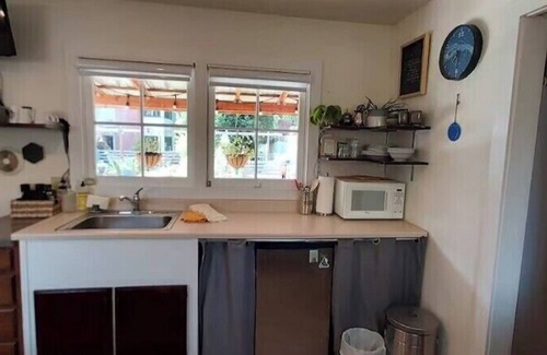 Eureka Apartment | Quaint Cozy Studio w/Offstreet Parking