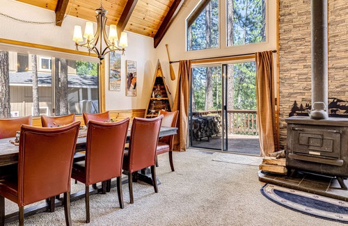 Arnold Cabin | Quaint dog-friendly cabin in the woods with hot tub, deck, grill, & private W/D