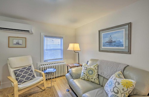 Greenport Apartment | Quaint DT Greenport Apt - 2 Mi to Shelter Island!