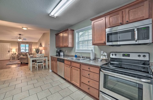 Murray Apartment | Quaint Family Home Near Downtown Murray & MSU