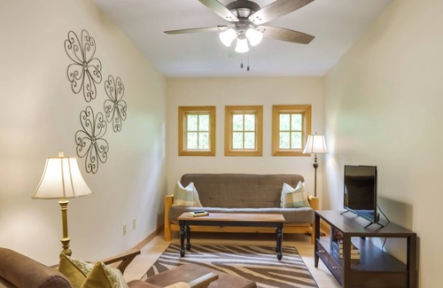 Granville House | Quaint Granville Retreat w/ Cumberland River Views