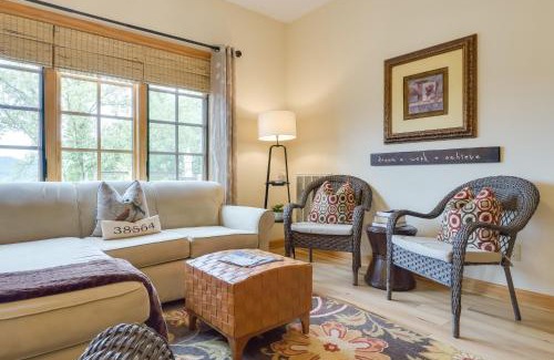 Granville House | Quaint Granville Retreat with Cumberland River Views