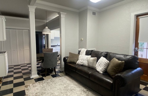 Eunice Apartment | Quaint hideaway with old New Orleans appeal- Close to Downtown shopping & eats!