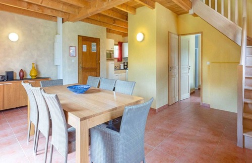 Lacapelle-Marival House | Quaint Holiday Home in Lacapelle with Private Terrace