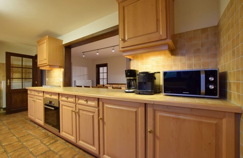 Commanster House | Quaint Holiday Home in Gouvy with Sauna