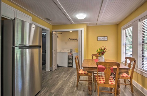 Emory House | Quaint Home w/Deck + Grill - Mins to Lake Fork!