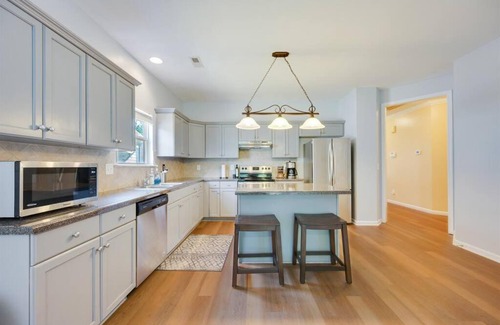 Harvest House | Quaint homey cottage style house in Harvest Alaba