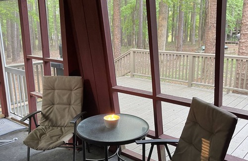 Henderson House | Quaint Kerr Lake Oasis with Private Dock!